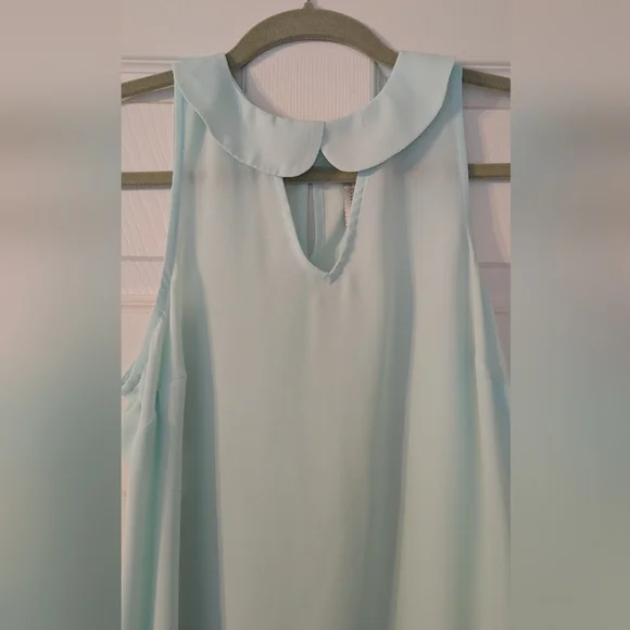 LC Lauren Conrad Mint Green Sleeveless Blouse - Picture 2 of 5
